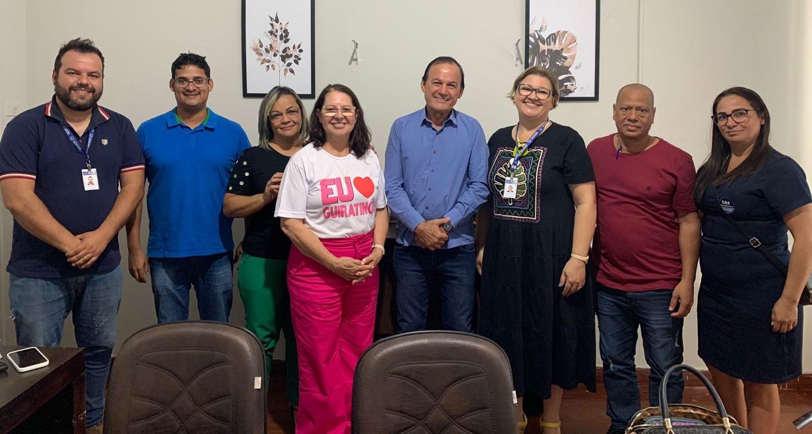 PREFEITURA DE GUIRATINGA FORMALIZA ENTREGA DO KIT REFEITÓRIO À ESCOLA GARÇA BRANCA.