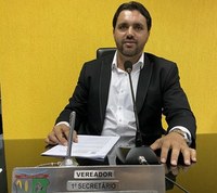 VEREADOR CARLOS AUGUSTO PEDE INSTALAÇÃO DE PONTOS DE INTERNET PARA TODOS E SOLUÇÃO PARA A CAPELA DE VELÓRIO DO CEMITÉRIO.
