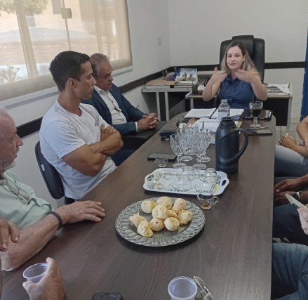 VEREADORES DE GUIRATINGA TIVERAM REUNIÃO COM A DIRETORA DO PRONTO ATENDIMENTO