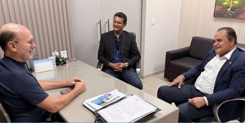 VEREADORES DENISART DOURADO E MARCELO DENTISTA ESTIVERAM EM CUIABÁ COM CARLOS AVALONE